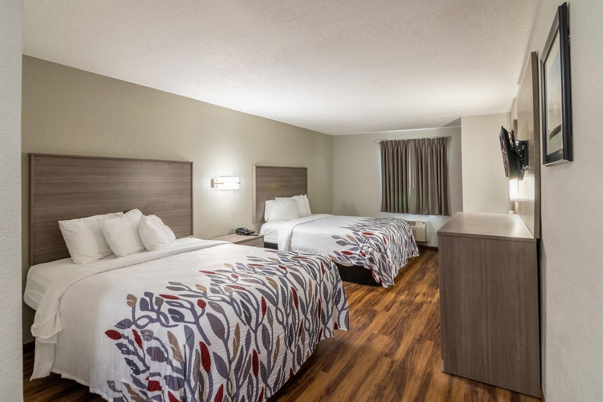 Red Roof Inn & Suites Pensacola-Nas Corry Beach Haven Екстериор снимка