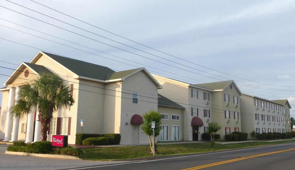 Red Roof Inn & Suites Pensacola-Nas Corry Beach Haven Екстериор снимка